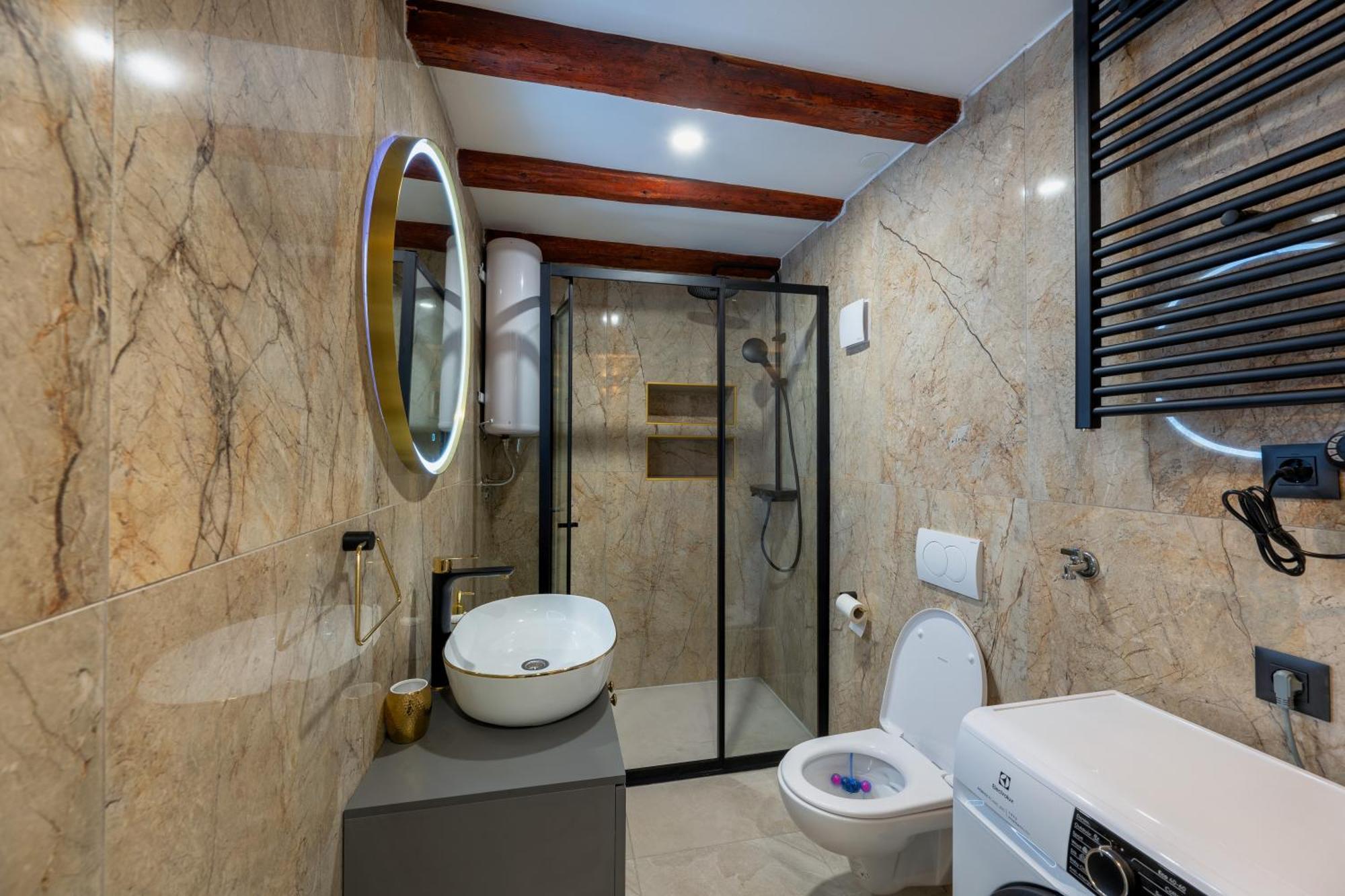 Апартаменты Bernard Deluxe Renovated Peaceful Old Town Gem Сплит Экстерьер фото
